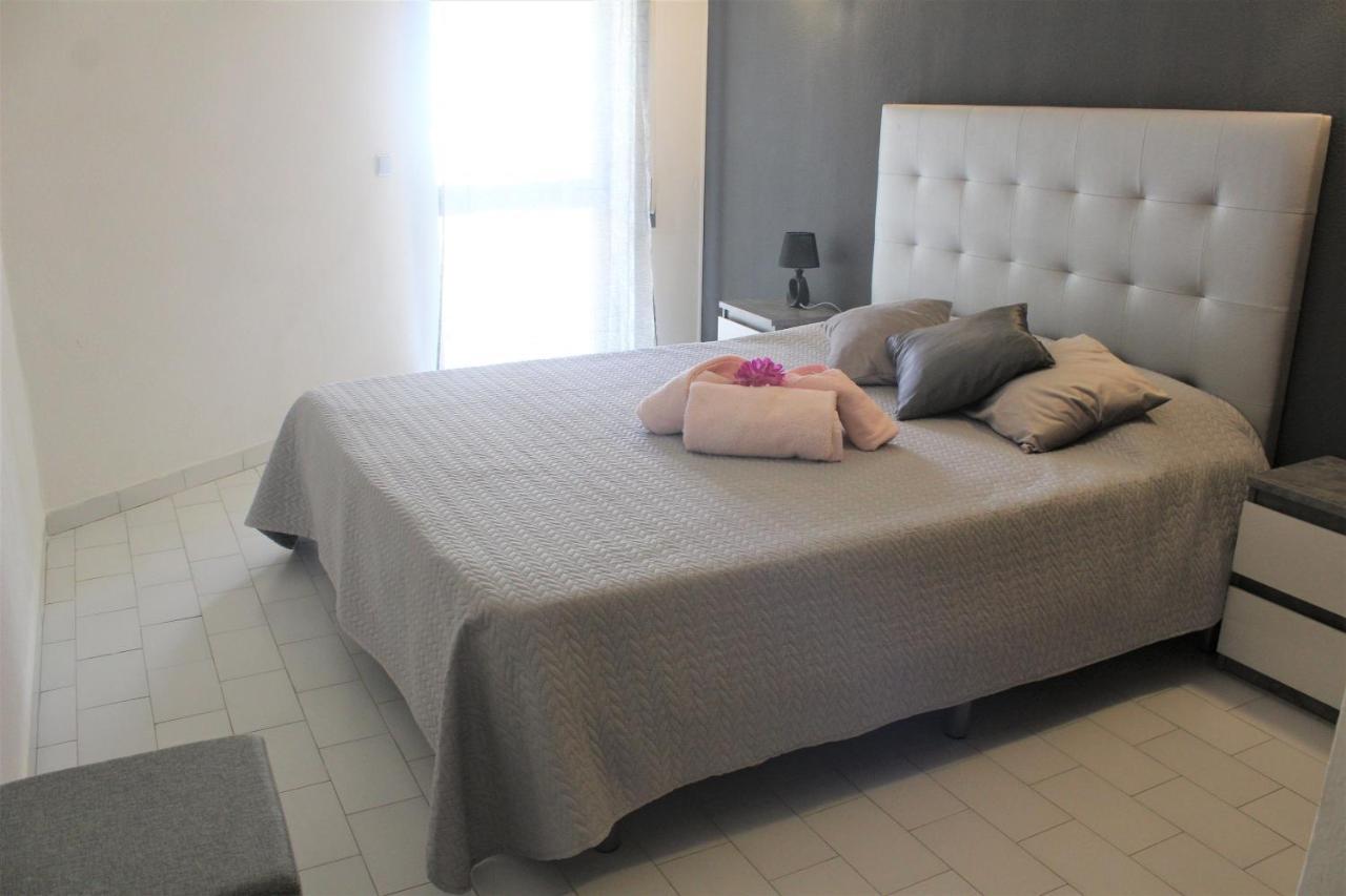 9C Sao Gabriel - Casas & Papeis Apartment Armacao de Pera Luaran gambar